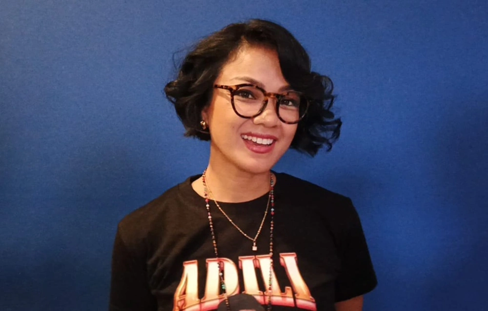 Nirina Zubir dengan penampilan baru. (FTNews/Raka)